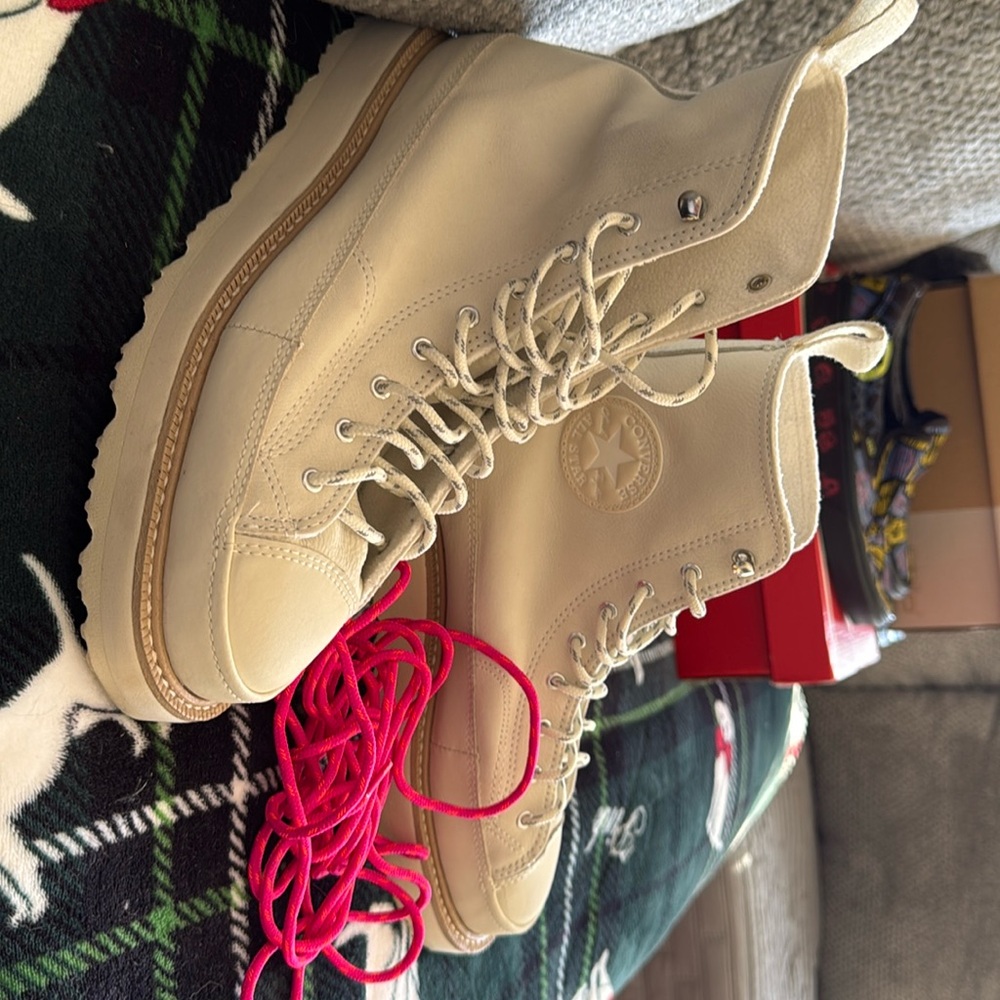 Converse boots